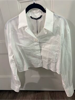 ZARA White Cropped Button-Down Shirt with Pocket